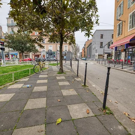 Lägenhet Le Petit Ideal Confort Gare Netflix Stationnement Proche Et Gratuit Grenoble